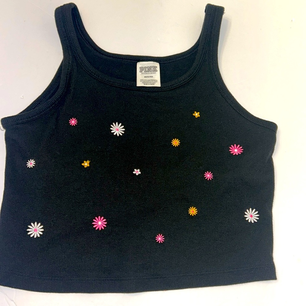 Victoria Floral embroidered cropped tanktopwith built in bra (no padding) size M